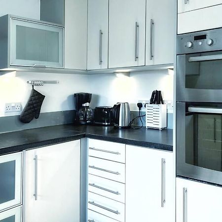 New Luxurious And Business Apt Lejlighed Swansea Eksteriør billede
