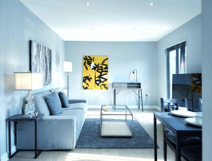 New Luxurious And Business Apt Lejlighed Swansea Eksteriør billede