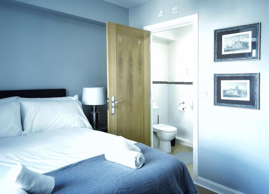 New Luxurious And Business Apt Lejlighed Swansea Eksteriør billede