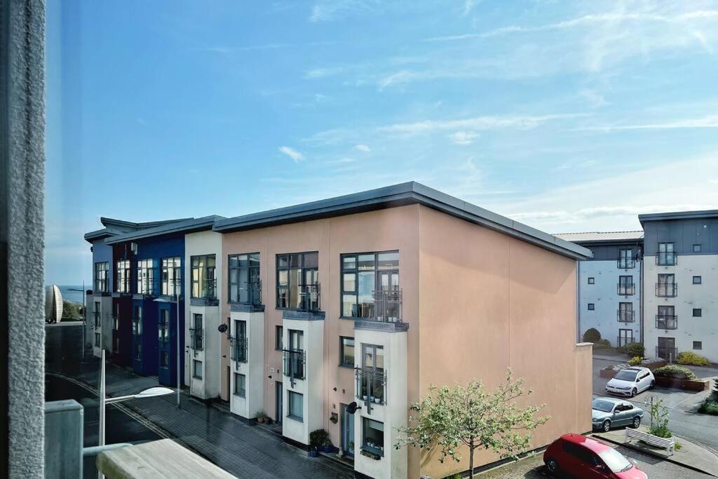 New Luxurious And Business Apt Lejlighed Swansea Eksteriør billede